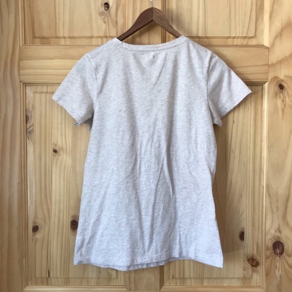 🎈Gap oatmeal heather scoop neck graphic tee size medium - Picture 5 of 6